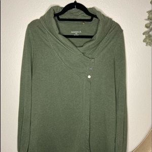 Danskin Long Sleeve Top